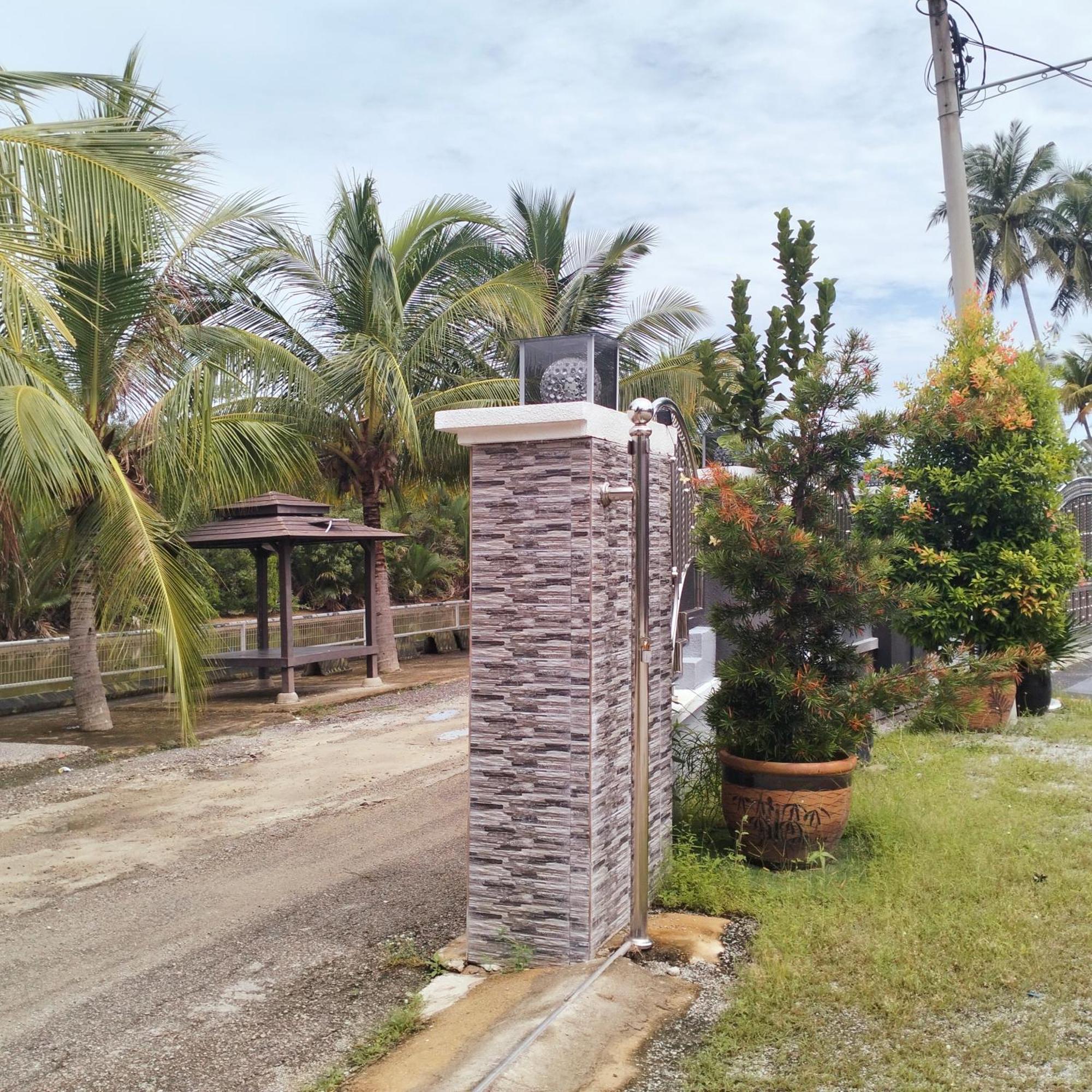 Airport Kbr Riverside Roomstay Freebies Shuttle Kota Bharu Eksteriør billede